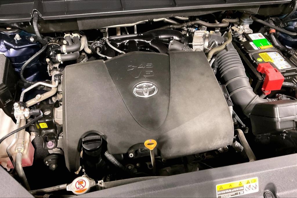 Used 2022 Toyota Highlander XLE image 41