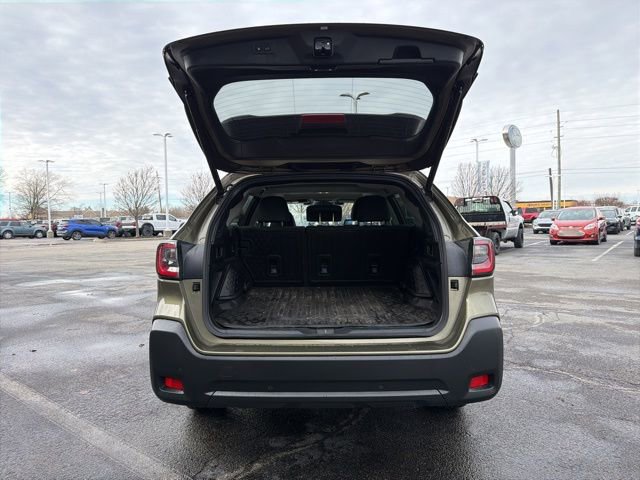 Used 2023 Subaru Outback Onyx Edition image 10