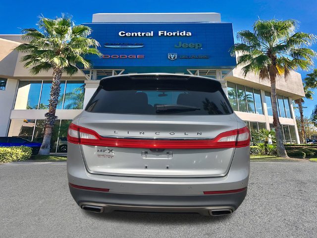 Used 2017 Lincoln MKX Select w/ Select Plus Package FWD image 5