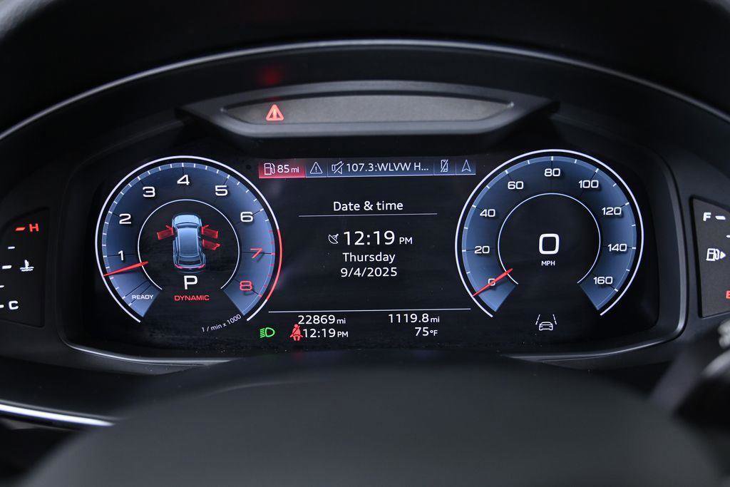 Used 2023 Audi Q8 Premium Plus image 14