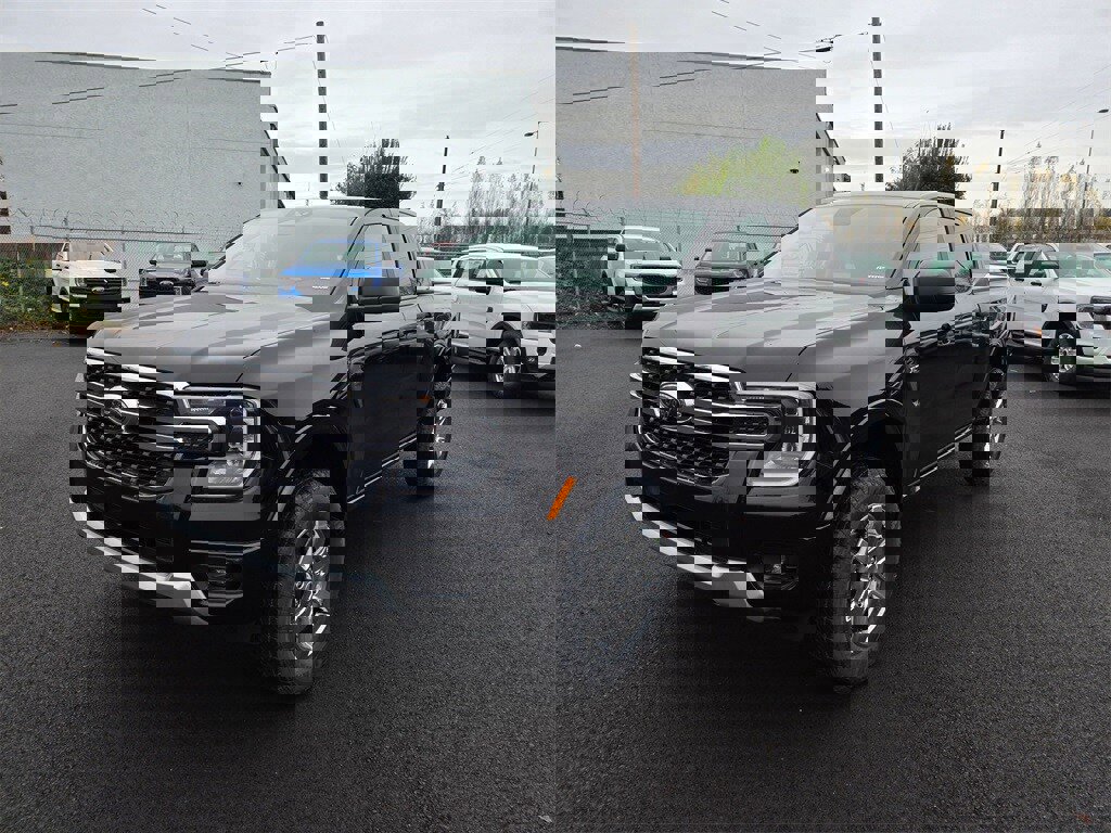 New 2025 Ford Ranger XLT w/ FX4 Off-Road Package