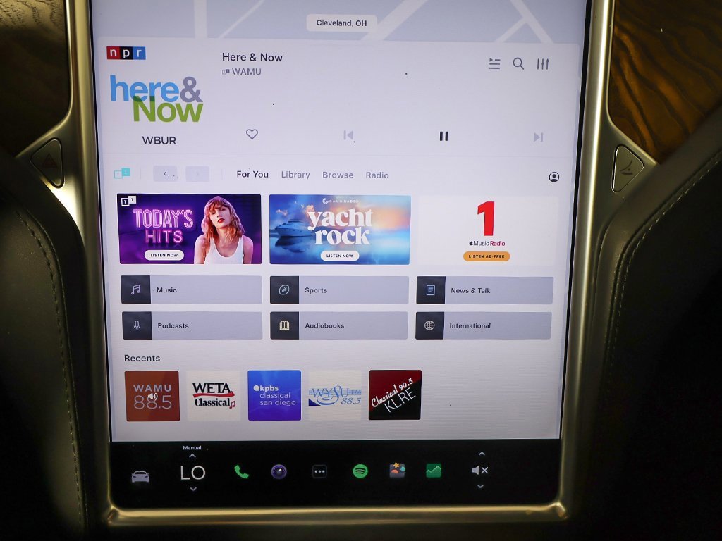 Used 2017 Tesla Model S 100D image 48