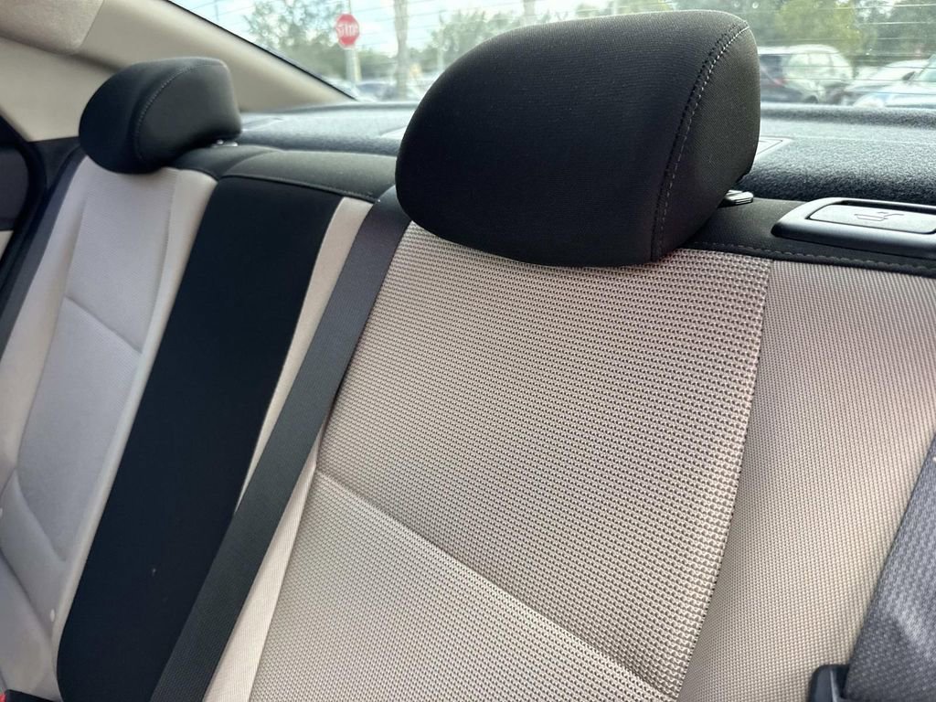 Used 2018 Hyundai Accent SE FWD image 15