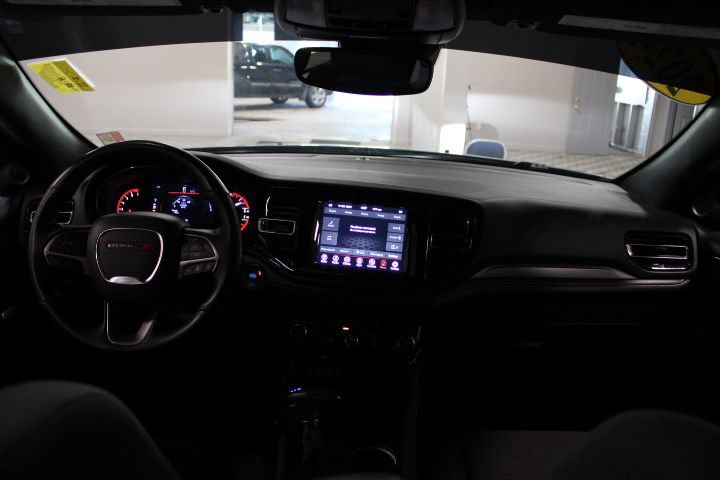 Used 2024 Dodge Durango SXT AWD/4WD image 2