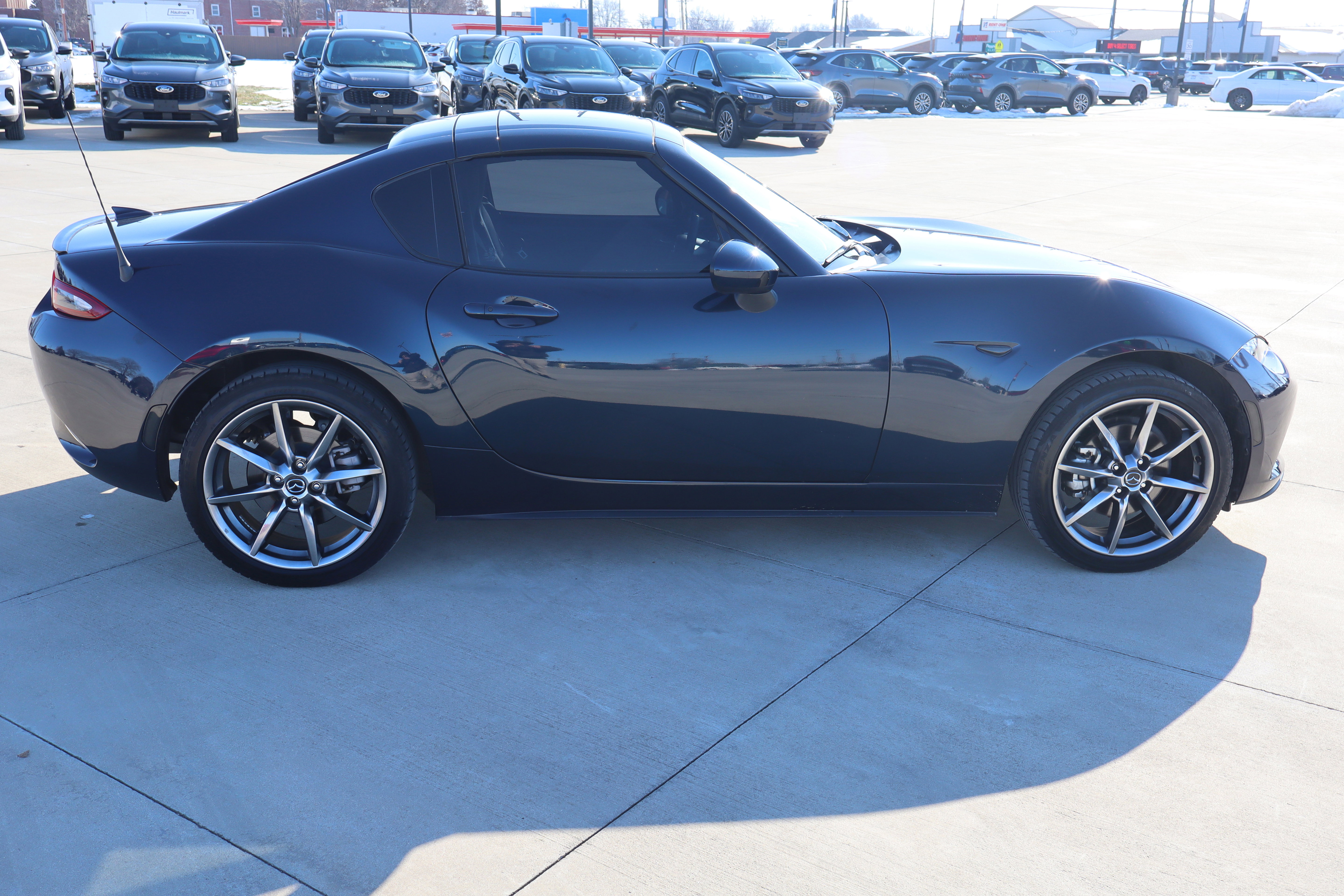 Used 2022 MAZDA MX-5 Miata RF Grand Touring image 4