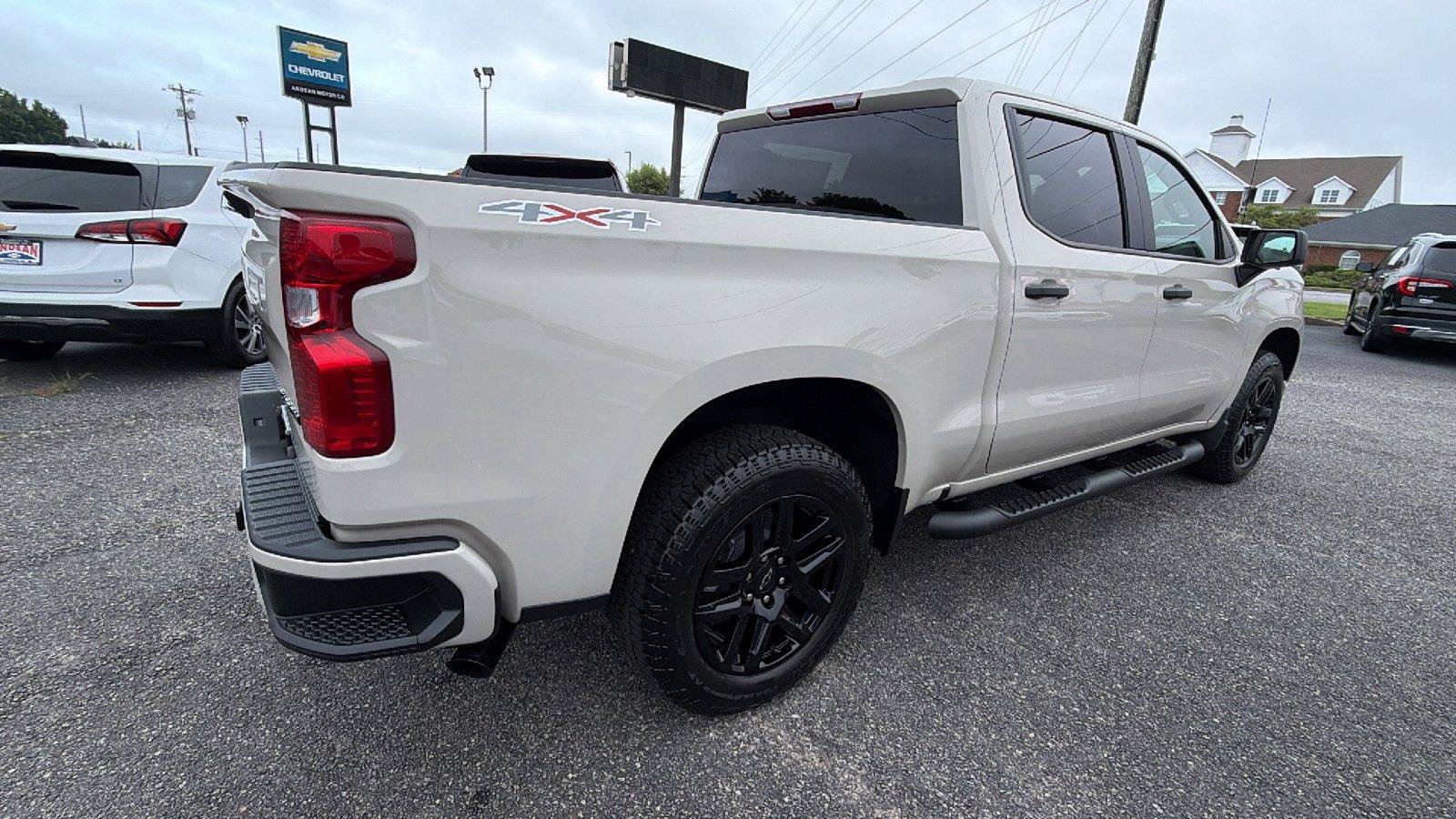 New 2026 Chevrolet Silverado 1500 Custom w/ Turbomax Blackout Package AWD/4WD image 8