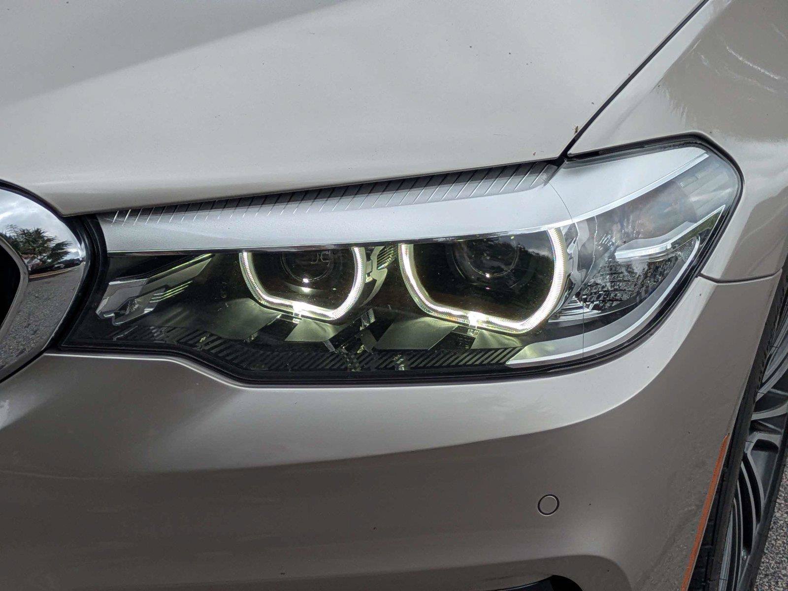 Used 2018 BMW 540i RWD image 12