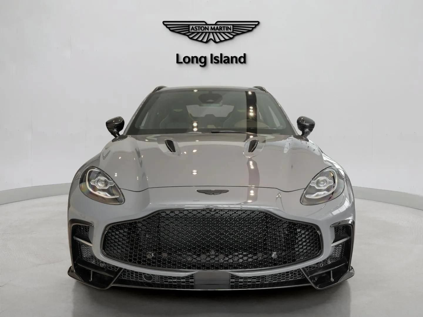 New 2026 Aston Martin DBX 707 AWD/4WD image 2