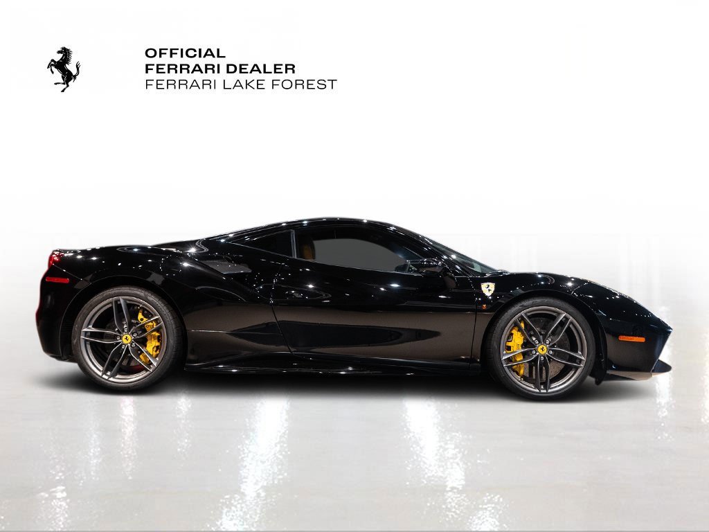 Used 2018 Ferrari 488 GTB Base image 9