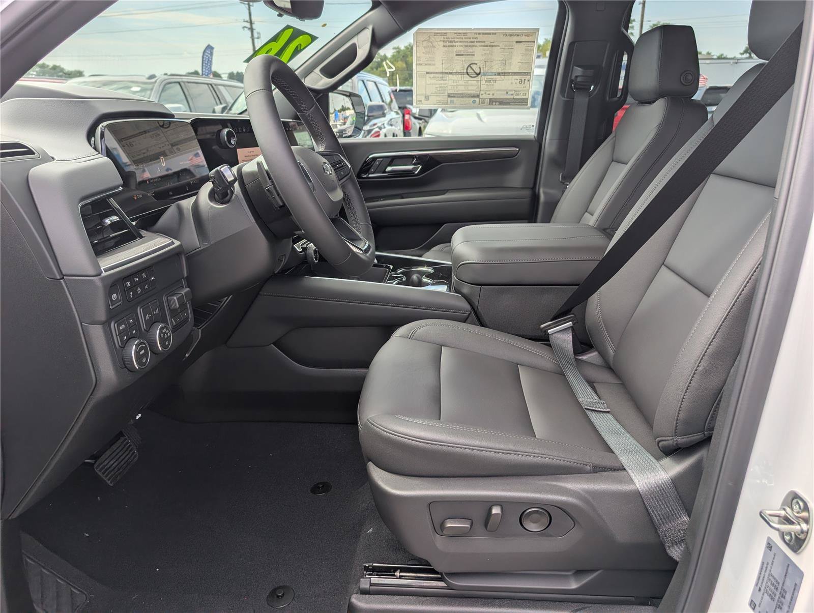 New 2026 Chevrolet Suburban Z71 w/ Z71 Off-Road Package AWD/4WD image 15