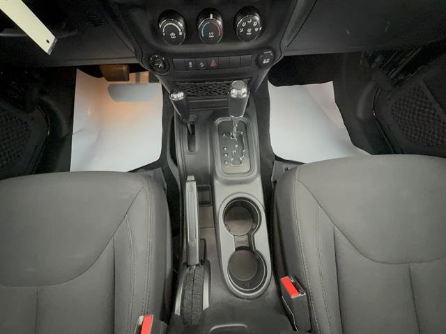 Used 2018 Jeep Wrangler Unlimited Sport image 16