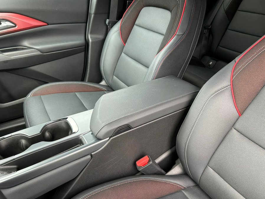 Used 2024 Chevrolet Equinox EV RS image 25