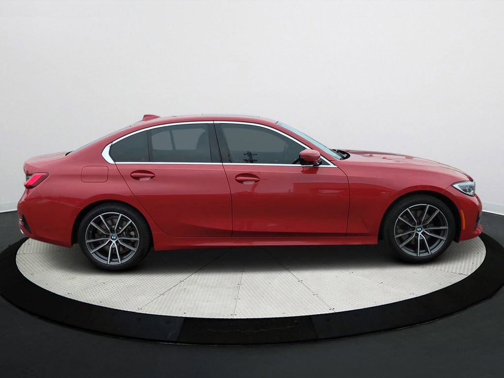 Used 2021 BMW 330i Sedan w/ Premium Package image 3
