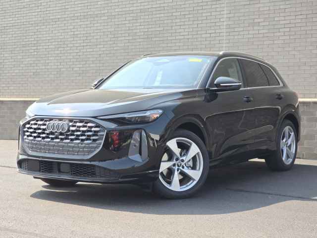 New 2025 Audi Q5 Prestige image 1
