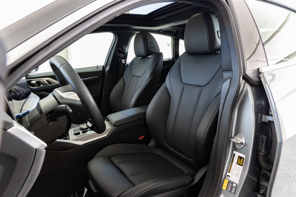 Certified 2025 BMW i4 eDrive40 image 18