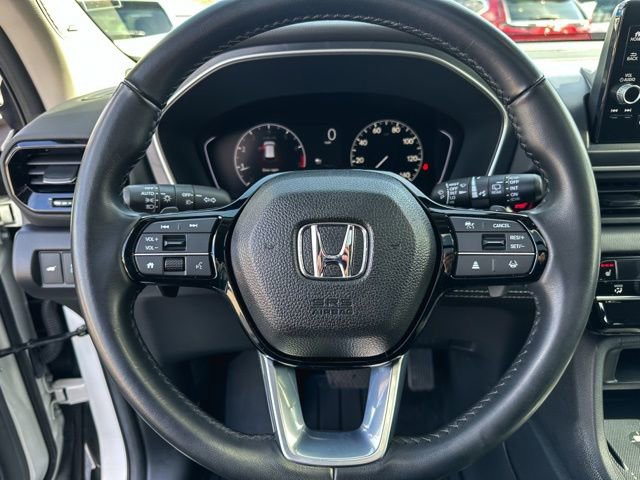 Used 2023 Honda Pilot Touring image 16