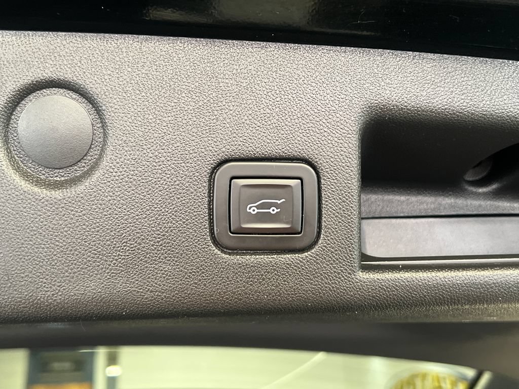 Used 2019 Chevrolet Equinox LT w/ Sun & Navigation Package AWD/4WD image 45