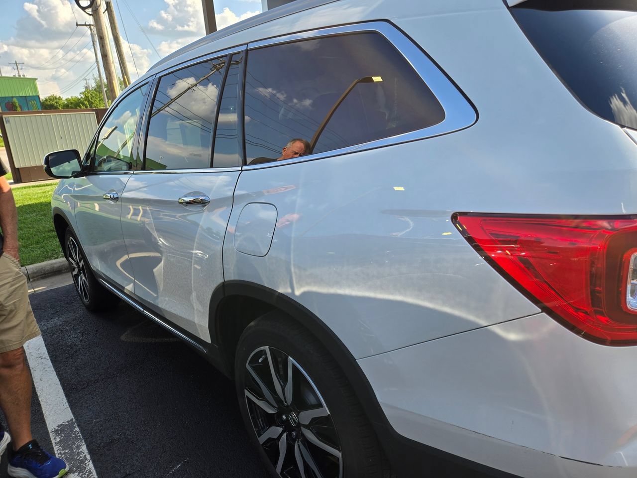Used 2021 Honda Pilot Touring image 7