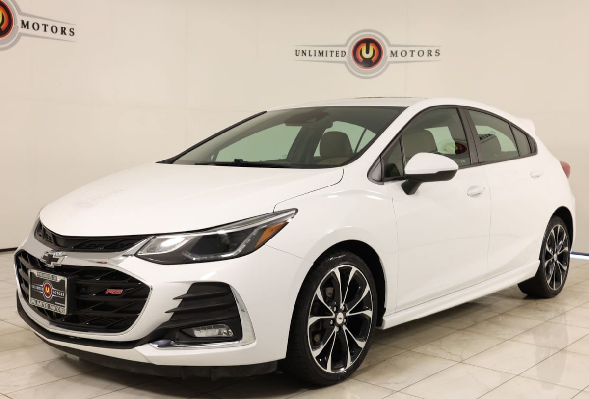 Used 2019 Chevrolet Cruze Premier w/ Sun And Sound Package FWD image 5