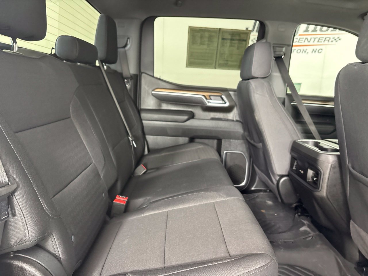 Used 2025 Chevrolet Silverado 1500 LT AWD/4WD image 22