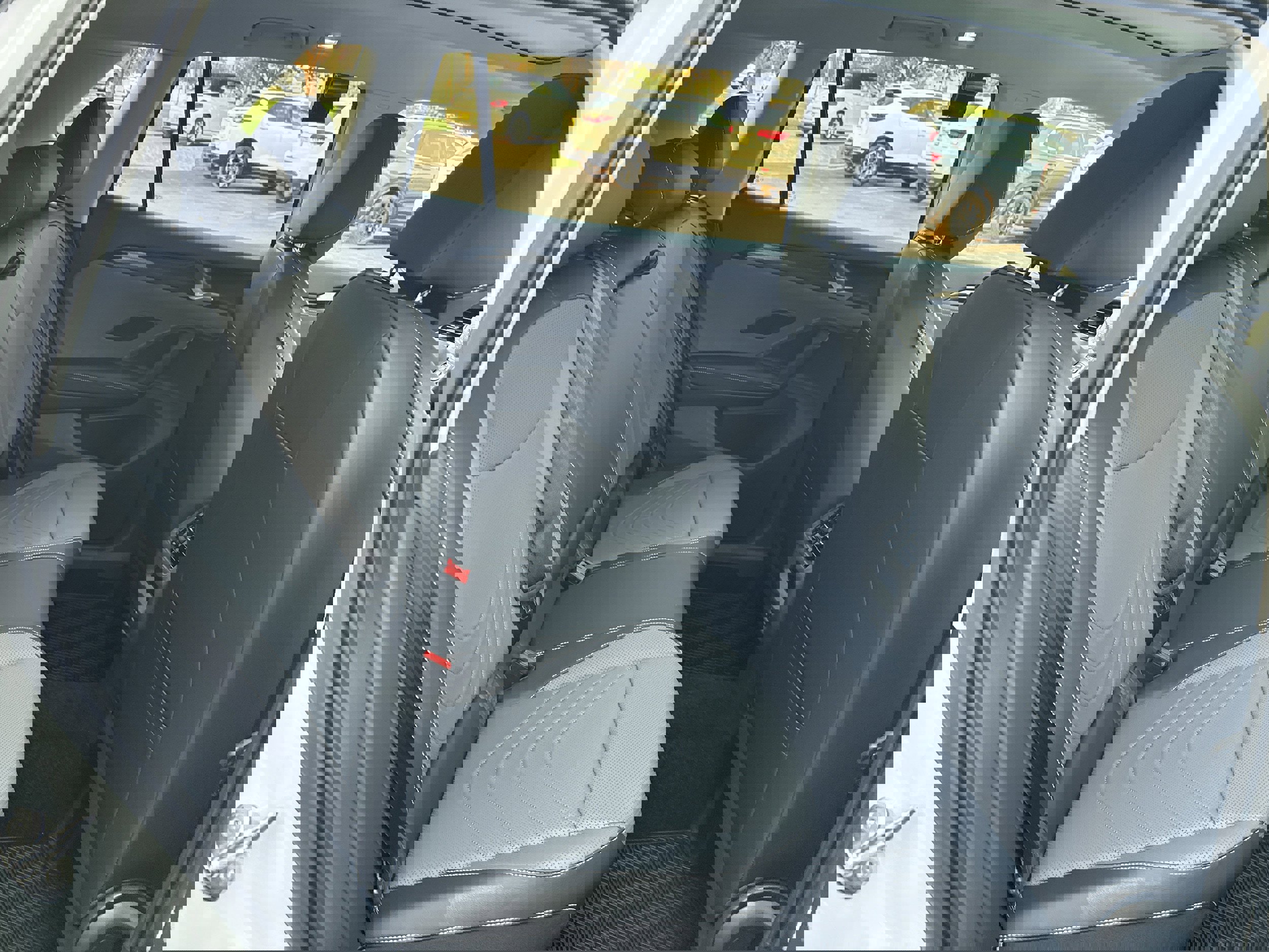 New 2025 Volkswagen Tiguan SE image 22