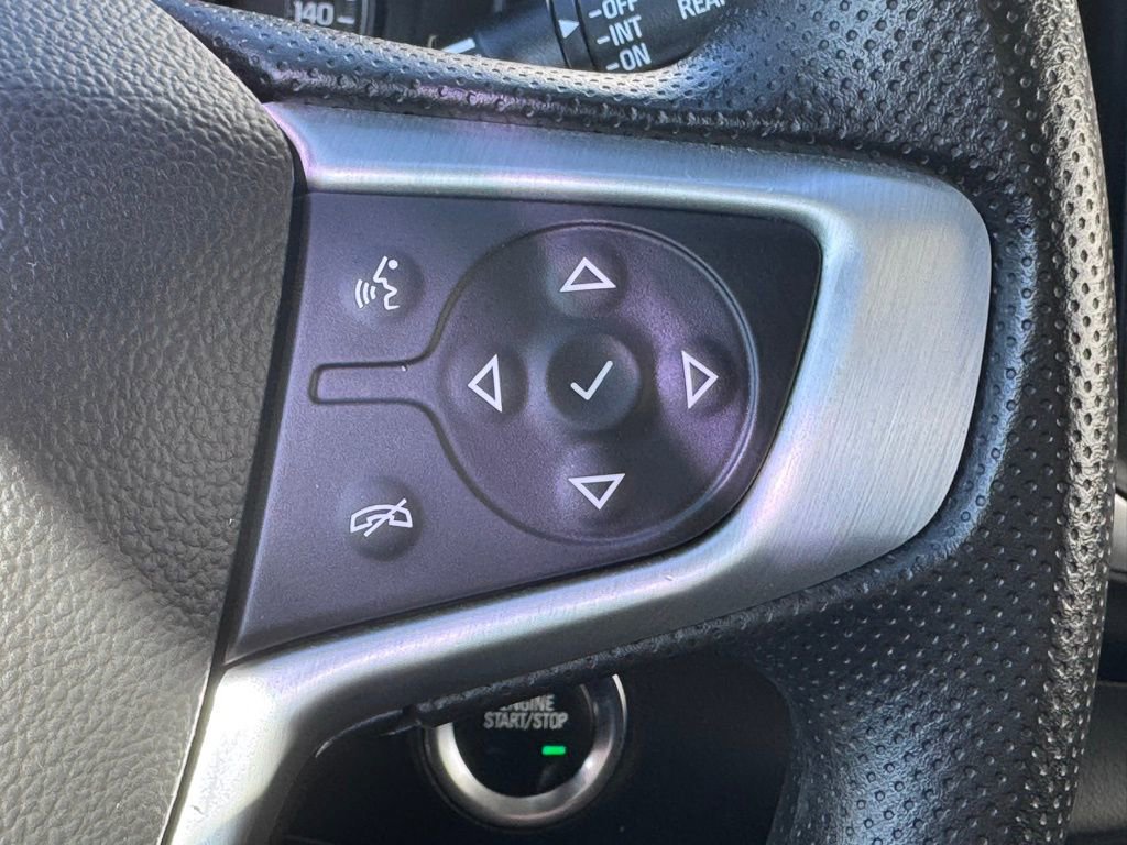 Used 2022 GMC Terrain SLE w/ Driver Convenience Package image 33