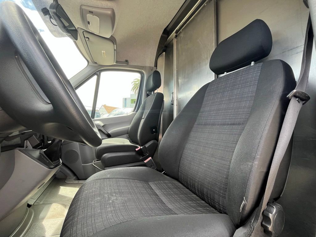 Used 2018 Mercedes-Benz Sprinter 2500 image 12