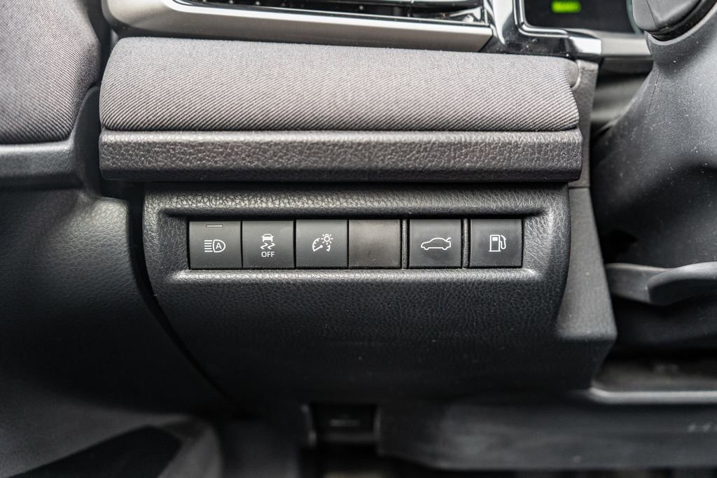Used 2025 Toyota Camry LE FWD image 20