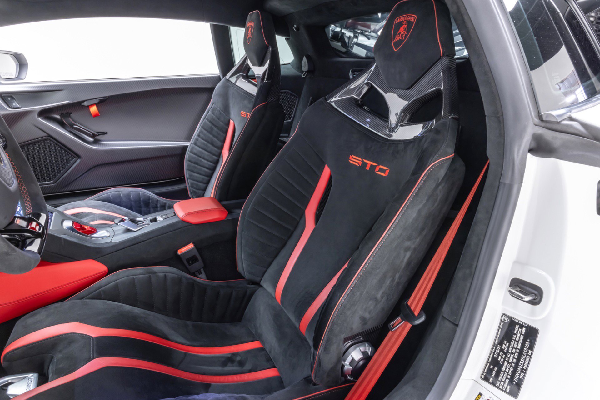 Used 2022 Lamborghini Huracan STO image 64