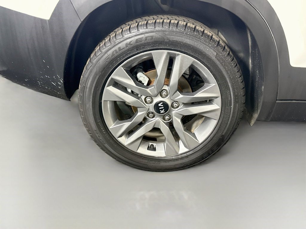 Used 2021 Kia Seltos S FWD image 31