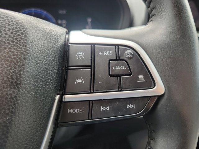 Certified 2024 Toyota Grand Highlander FWD image 22