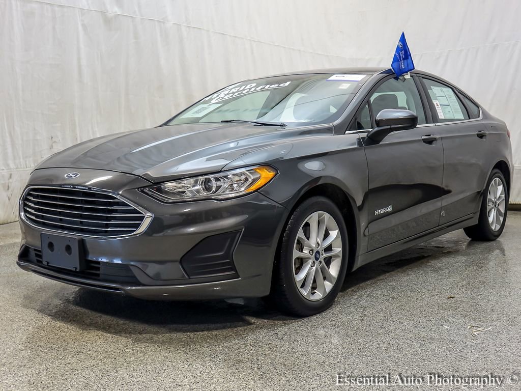 Certified 2019 Ford Fusion SE FWD image 1