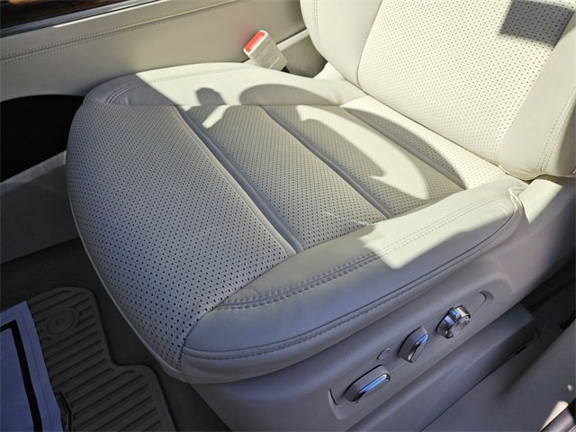 New 2026 Cadillac Escalade Platinum Luxury image 8
