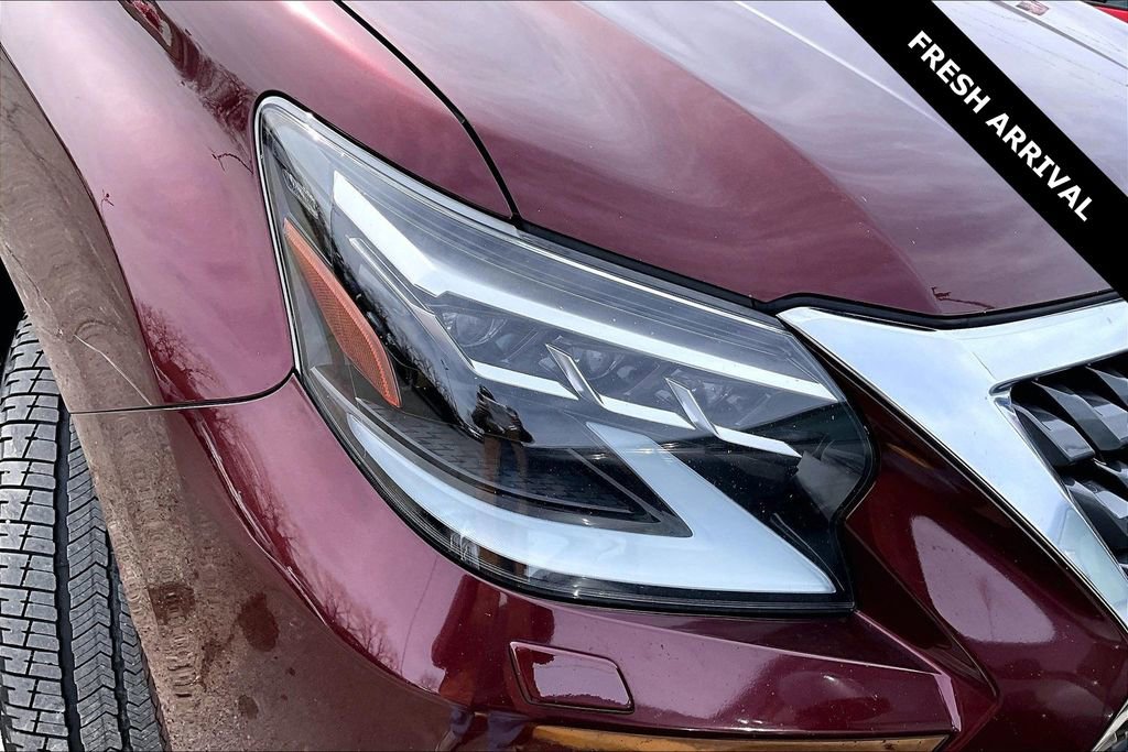 Used 2020 Lexus GX 460 Premium w/ Premium Package image 31