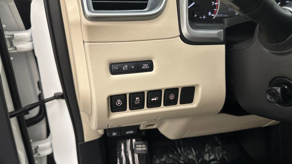 Certified 2023 Nissan Murano Platinum w/ Cargo Package image 24