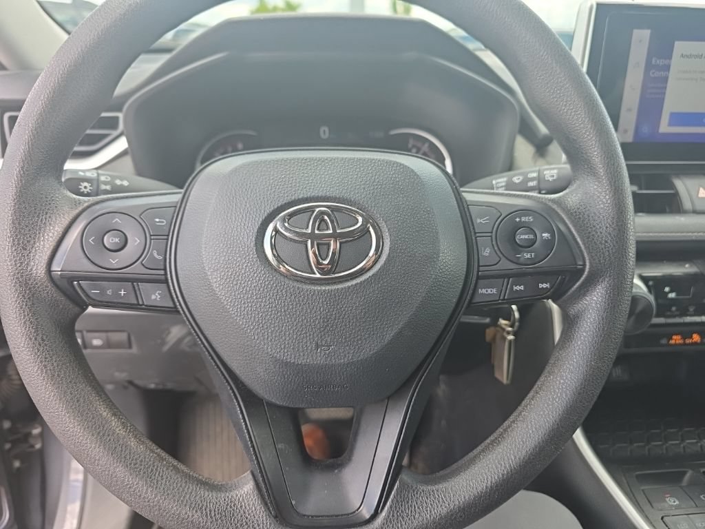 Used 2023 Toyota RAV4 LE AWD/4WD image 20