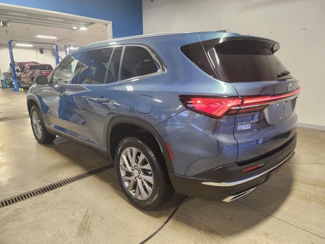 Used 2025 Buick Enclave Preferred image 2