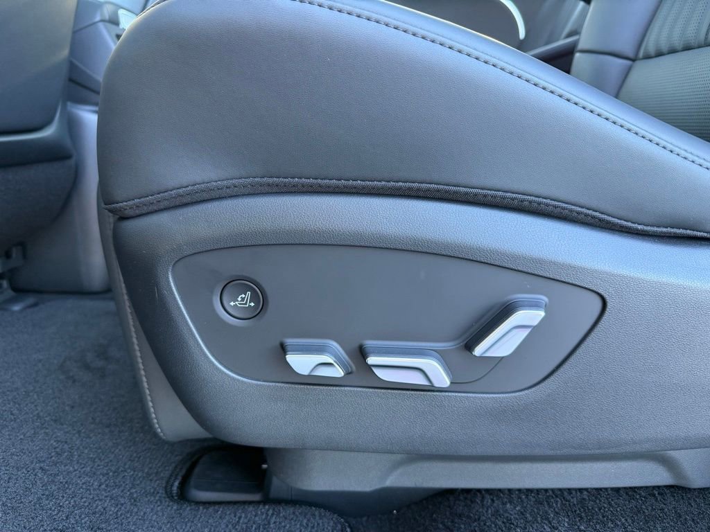 Certified 2026 Hyundai Ioniq 9 Calligraphy image 19