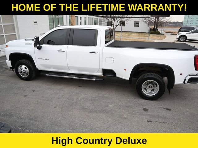 Used 2022 Chevrolet Silverado 3500 High Country w/ Snow Plow Prep/Camper Package image 11