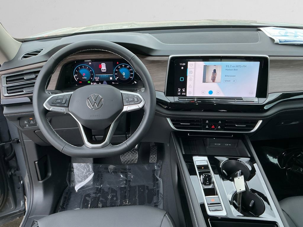 New 2026 Volkswagen Atlas SEL image 10