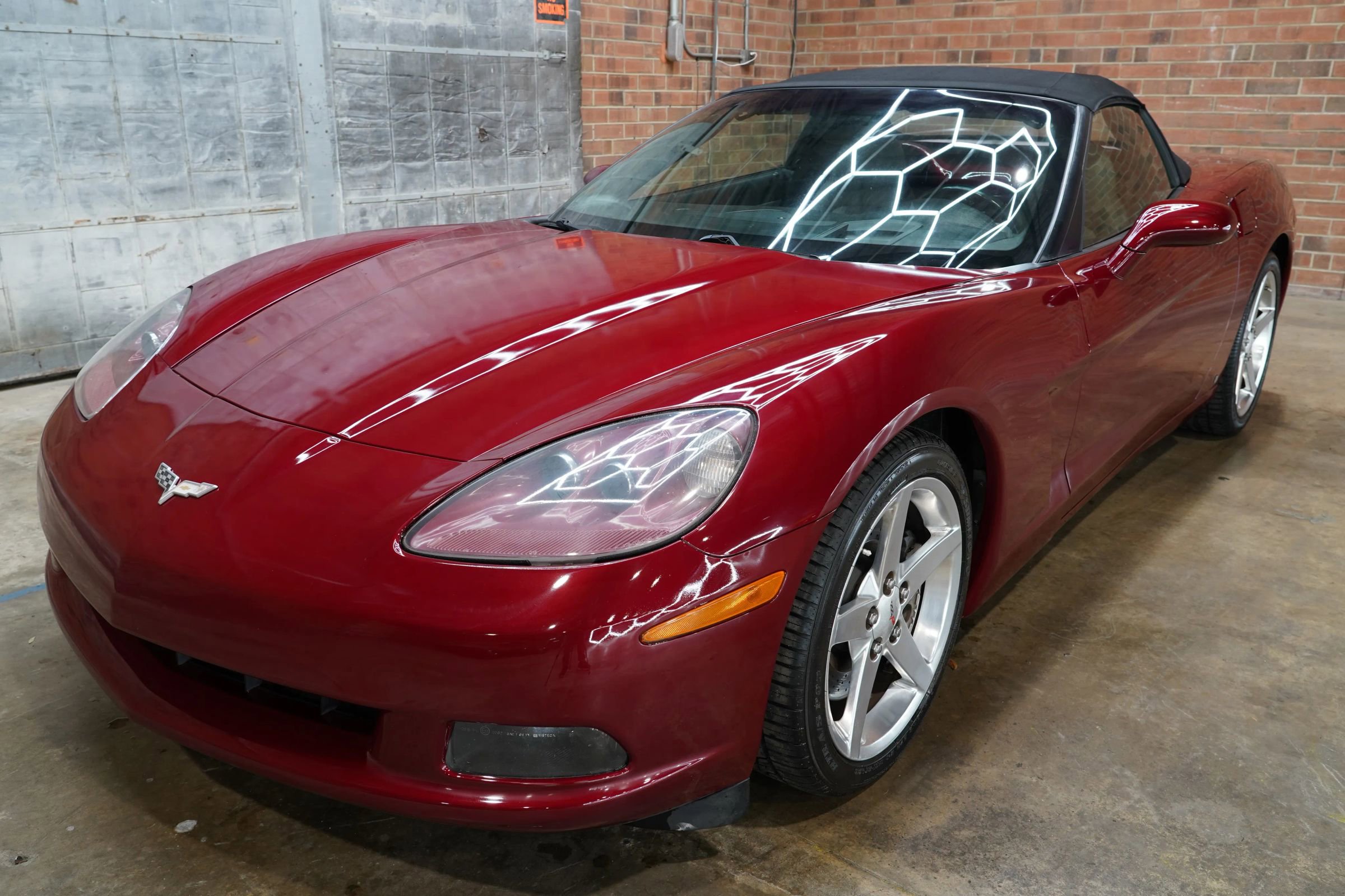 Used 2006 Chevrolet Corvette Coupe w/ Preferred Equipment Group RWD image 21
