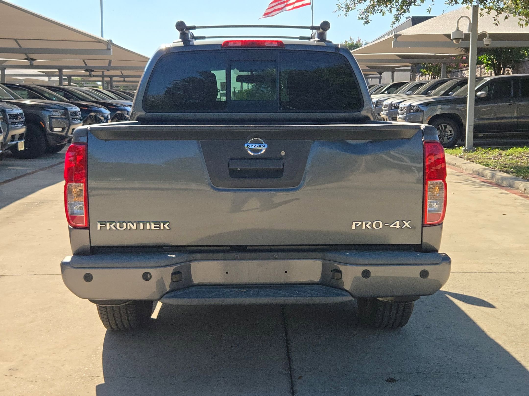 Used 2016 Nissan Frontier PRO-4X w/ Pro-4x Luxury Package AWD/4WD image 4