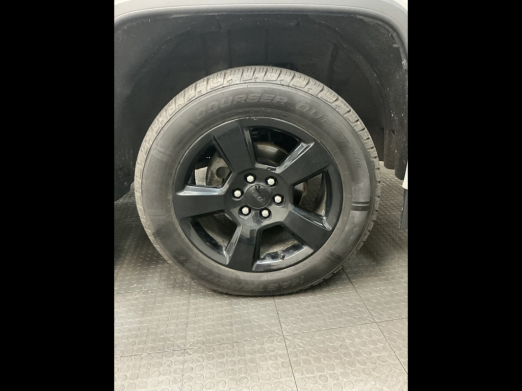Used 2019 GMC Sierra 1500 Limited w/ Elevation Edition AWD/4WD image 39