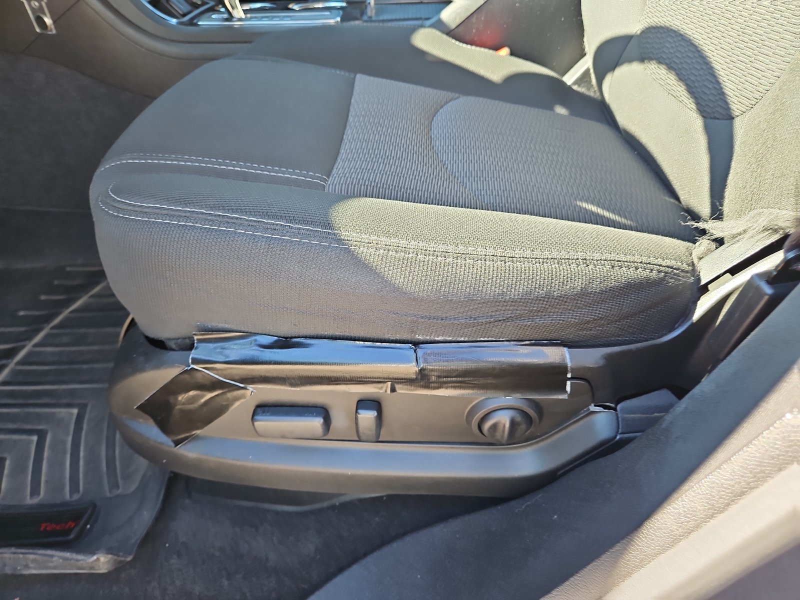 Used 2015 Chevrolet Traverse LT w/ Style and Technology Package AWD/4WD image 17