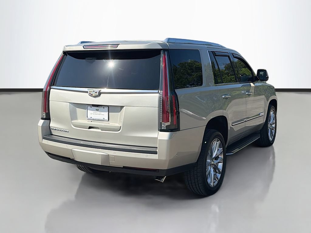 Used 2017 Cadillac Escalade Luxury AWD/4WD image 5