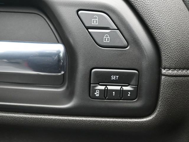Used 2022 Chevrolet Silverado 2500 LTZ w/ LTZ Plus Package image 11