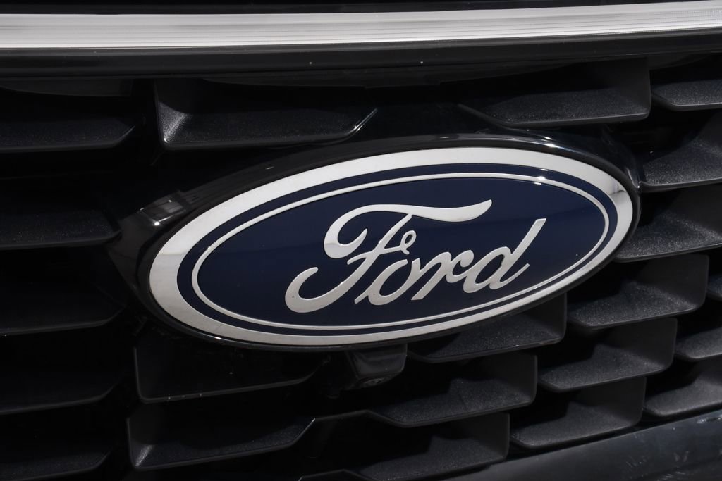 Used 2023 Ford Escape Platinum w/ Premium Technology Package image 21