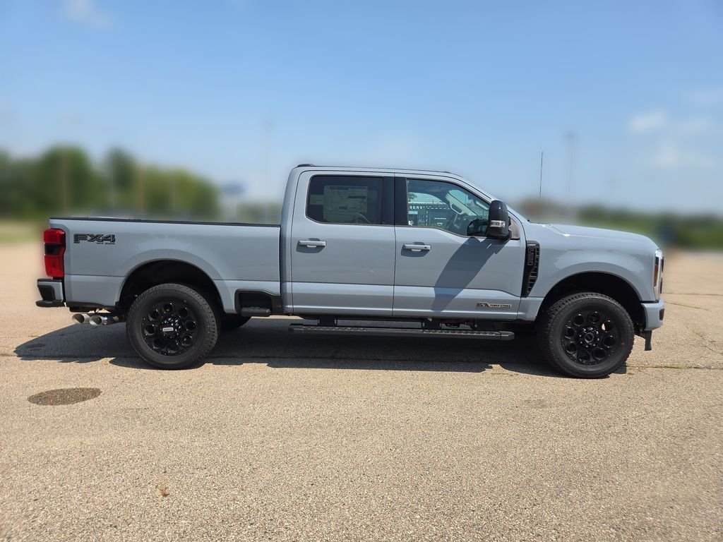 New 2026 Ford F250 Lariat w/ Black Appearance Package AWD/4WD image 7