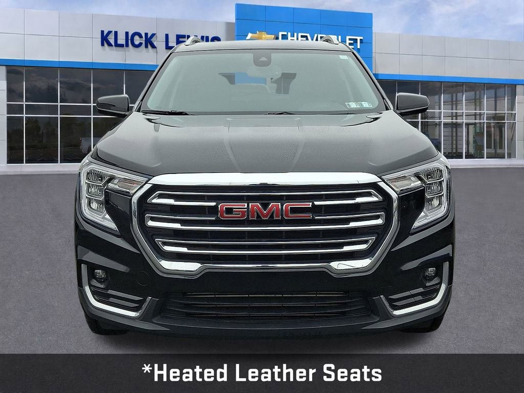 Used 2024 GMC Terrain SLT image 2