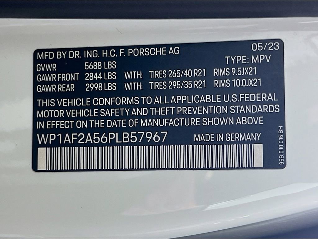 Certified 2023 Porsche Macan GTS image 34
